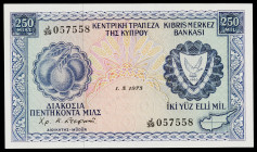 Chipre. 1973. Banco Central. 250 mils. (Pick 41b). 1 de mayo. Raro. S/C.