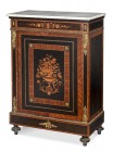 Halbschrank, Napoléon III., Frankreich, Ende 19. Jh.

Edelhölzer und vergoldete Metallbeschläge. Eintüriger Korpus, die Türe mit Blumenbukett in Vase....