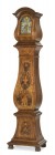 Bodenstanduhr, Holland/Prag,  Mitte 18. Jh.

Gebauchtes Holzgehäuse mit Einlegearbeiten. Messingwerk, bezeichnet Seb. Treffler, Prag. Spindelgang, 4/4...
