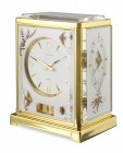 *
Tischuhr, Jaeger-LeCoultre, Modell Atmos, Schweiz, um 1970

Kunststoff, vergoldet. Arbeit der Manufaktur Jaeger-LeCoultre, Modell Marina, Nr. 335766...