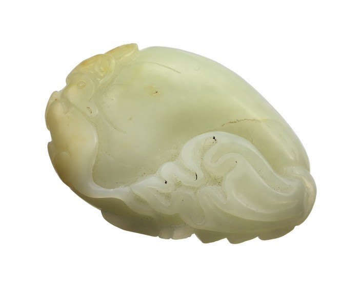 *
Anhänger, China

Seladonfarbene Jade, Fruchtform, geschnitzt. L= 5 cm