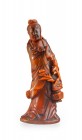 *
Guanyin, China

Lackarbeit. Guanyin dargestellt durch eine Frau, die einen Blumenkorb und ein Füllhorn trägt. Auf dem Sockel eine Marke, vergolde...