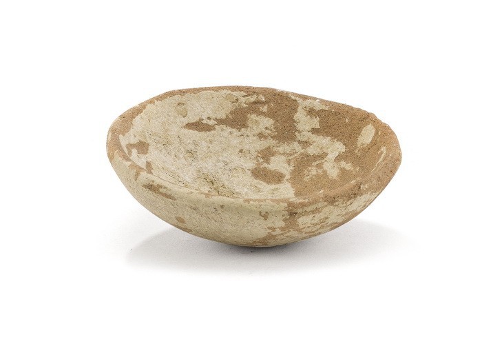 Kleine Schale, Frühkykladisch, 3. Jts. v. Chr.

Terrakotta. Sphärische Schale mi...