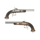 Perkussions-Pistolenpaar, belgisch, um 1850

Z 2
L 37,5 cm

Oktogonalläufe (L 22 cm), Kal. 13 mm, gezogen, mit Lièger Beschuss. Visiere und geschobene...