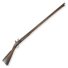 Steinschlossbüchse, französisch, um 1800

Z 2
L 147,5 cm

Rundlauf (L 108,7 cm), Kal. 18 mm, gezogen, Kammerviertel oktogonal, geschobenes Visier, Kor...