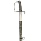 Kurzsäbel, österreichisch, um 1905

Z 2
L 79,3 cm

Seltene Waffe für einen Fahnenträger. Eisengefäss mit beriebener Schwärzung, fischhautbespannte Hil...