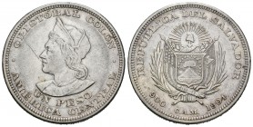 El Salvador. 1 peso. 1904. (Km-115.1). Ag. 24,94 g. Raya en anverso. EBC-. Est...45,00.