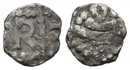 Francia. Denario Merovingio. (Belfort-5805). Ag. 0,98 g. Muy rara. MBC-. Est...250,00.