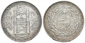 India. 1 rupia. 1906 (1324 H). Hyderabad. (Km-Y 40.1). Ag. 11,16 g. EBC+. Est...25,00.