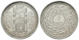 India. 1 rupia. 1942 (1361 H). Hyderabad. (Km-Y63). Ag. 10,97 g. SC-. Est...45,00.