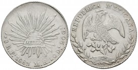 México. 8 reales. 1883. San Luís de Potosí. MH. (Km-377.12). Ag. 26,99 g. Raya en reverso. EBC-. Est...40,00.