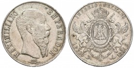 México. Maximiliano. 1 peso. 1866. México. (Km-388.1). Ag. 27,12 g. MBC+. Est...70,00.