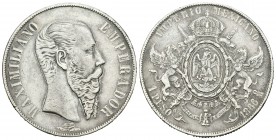 México. Maximiliano. 1 peso. 1866. México. (Km-388.1). Ag. 26,86 g. Ligeramente limpiada. MBC. Est...45,00.