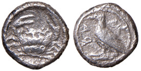 SICILIA Agrigento - Litra (circa 450-440 a.C.) Aquila stante a s. - R/ Granchio - S. ANS 989 AG (g 0,47) Poroso
MB+
