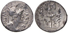 Ottaviano Denario (42 a.C., zecca itinerante in Grecia con Ottaviano) Busto elmato di Marte a d. - R/ Trofeo tra due aquile - Cr. 497/3 AG (g 3,79) RR...