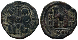 Justin II, with Sophia. 565-578. Æ Follis (31mm, 15.4 g). Theoupolis (Antioch) mint, 3rd officina. Dated RY 7 (571/2). Justin and Sophia, both nimbate...