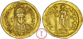 Zenon (476-491), Solidus, Constantinople, Av. D N ZENO PERP AVG, Buste de face casqué et en armure, tenant une lance et un bouclier, Rv. VICTORIA AVGG...