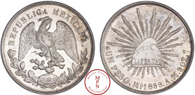 République fédérale (1823 – 1903), Peso, 1899, Mexico, Av.REPUBLICA MEXICANA, Aigle de face, un serpent en son bec, Rv. UN PESO, Bonnet rayonnant sur ...
