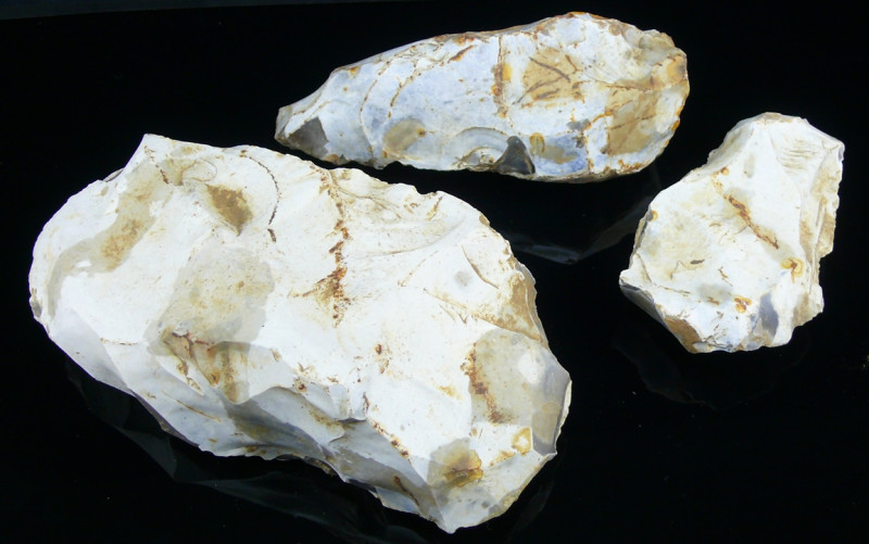 Paléolithique - Nivillers (Oise 60) - Lot de 3 silex
Lot de 3 importants silex,...