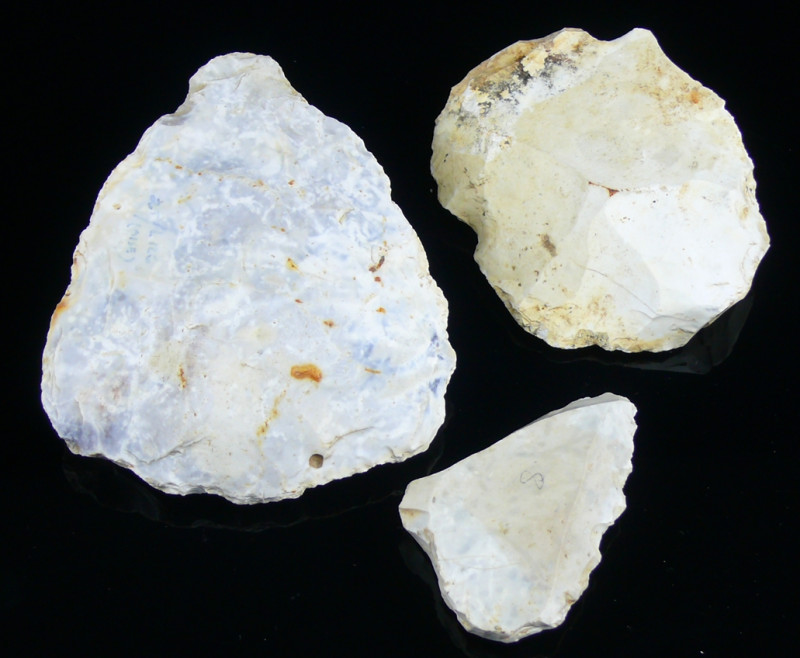 Néolithique - Troissereux (Oise 60) - Lot de 3 silex.
Lot de 3 silex de couleur...
