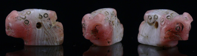 Moyen-Orient - Amulette animale en agate rose - 2000 / 1500 av. J.-C.
Petite am...