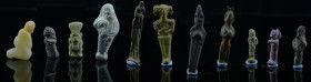 Moyen-Orient - Lot de 11 amulettes - 1000 / 100 av. J.-C.
Lot de 11 amulettes de provenances diverses parmi lesquelles une petite statuette en fritte...