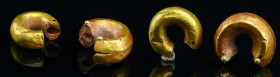 Iran - Période achéménide - Boucles d'oreilles en or - 500 / 300 av. J.-C.
Lot de 2 boucles d'oreilles en or dont l'un avec une légère patine rouge. ...