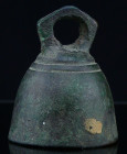 Gallo-Romain - Cloche en bronze - 100 av. J.-C. / 200 ap. J.-C.
Cloche en bronze ayant perdu son battant. 65*50 mm