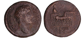 Antonin le Pieux - Sesterce (146, Rome) - Quadrige
A/ ANTONINVS AVG PIVS P P TR P Tête laurée à droite. 
R/ COS IIII // SC Antonin dans un quadrige ...