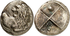THRAKIEN. 
STÄDTE. 
CHERSONNESOS (Gallipoli). Triobolon (350/330) 2,53g. Löwenprotome mit zurückgewandtem Kopf n. r. / Viergeteiltes Feld in inkusem...