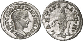 RÖMISCHES KAISERREICH. 
GORDIANUS III. Augustus 238-244. Denar (Ende 239/240) 3,02g. Paludamentbüste m. Lkr. n.r. IMP GORDIANVS PIVS FEL AVG&nbsp;/ L...