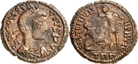 RÖMISCHES KAISERREICH. 
CONSTANTIUS II. Augustus 337-361. AE-Maiorina 20mm (gegen 350) 4,06g, "Trier, 1. Offizin". Drap. Panzerbüste mit Perlendiadem...