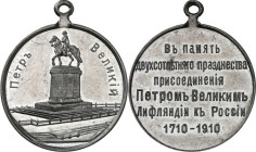 RUSSLAND. 
MEDAILLEN. 
Nikolaus II. 1894-1916. Medaille 1910 (o. Sign.) a.d. 200jährige Verbindung von Livland/Estland mit Russland. Ansicht d. Denk...
