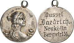 PRIVATNOTMÜNZEN UND/-MARKEN. 
DEUTSCHLAND. 
Berlin-Neukölln, Pussel Daedrich. Werbemarke o.J. (um 1900) (o. Sign.) Brb. einer Nymphe zw. Seerosen in...