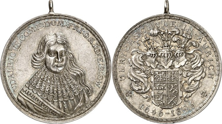 STÄDTE. 
DEUTSCHE STÄDTE. 
AURICH. Medaille 1896 (b.&nbsp;Lauer) Ulrichschule ...