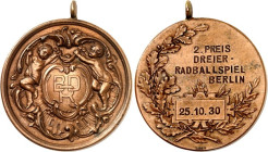 STÄDTE. 
DEUTSCHE STÄDTE. 
BERLIN. Sportpreismedaille o.J. (grav. 1930) (b. Loos) d. Bundes deutscher Radfahrer, 2. Preis Dreier-Radballspiel Berlin...