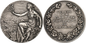 STÄDTE. 
DEUTSCHE STÄDTE. 
BERLIN. Preismedaille o.J. (v. Oertel, Berlin) d. Vereins d. Gartenfreunde in Friedenau. Weibl. Gestalt mit Lorbeerzweig ...