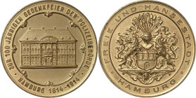 STÄDTE. 
DEUTSCHE STÄDTE. 
HAMBURG. Medaille 1914 (o.&nbsp;Sign.) a.&nbsp;d. 100-jähr. Jubiläum der Hamburger Polizeibehörde. Ansicht der Fassade de...