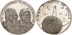 GESCHICHTE u. VERKEHRSWESEN. 
LUFTFAHRT. 
RAUMFAHRT. Medaille o.J. (um 1970) (v. C. Affer) a.d. ersten Weltraumflüge 1961. Brb. von Yuri GAGARIN u. ...