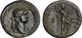 DOMITIEN (81-96)
As : La Valeur debout à droite, le pied sur un casque, tenant une haste & un parazonium
 - TTB 35 (TTB)



SM 2817v, CO 655, RI...