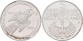 Bundesrepublik Deutschland 1948-2001: 5 DM 1952 D, Germanisches Museum, Jaeger 388, Kratzer, sehr schön.
 [taxed under margin system]