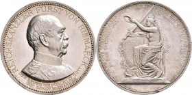 Medaillen Deutschland: Otto von Bismarck 1815-1898: Lot 2 Stück, Silbermedaille o. J. (1896/1897) von Karl Schwenzer, Av. Brustbild in Uniform nach re...