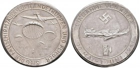 Medaillen Deutschland: Drittes Reich 1933-1945: Silber-Gußmedaille 1941, auf die Einnahme von Kreta vom 20.Mai - 1.Juni 1941, 49,42 mm, 57,05 g, sehr ...