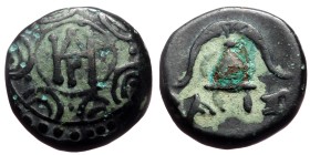 Kingdom of Macedon, Demetrios I Poliorketes (306-283 BC) Æ unit (Bronze, 16mm, 3.85g) Pella
Obv: Macedonian shield with monogram of Demetrios in cent...