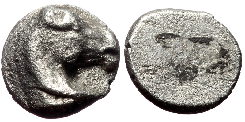 Thraco-Macedonian Region, Uncertain. AR Diobol (Silver, 1.20 g 9mm). 5th century...