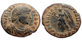 Valens (364-367) AE Follis (Bronze, 2,27g, 18mm)
Obv: D N VALENS P F AVG, pearl-diademed, draped and cuirassed bust right
Rev: SECVRITAS REIPVBLICAE...