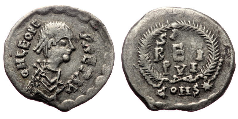 Leo I (457-474) Imitative Half AR Siliqua (Silver, 0.64g, 15mm)
Obv: D N LEO PE...