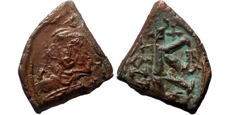 Anastasius II (?),AE, Half Follis. (Bronze, 5.72 g. 28mm.) Constantinople. 713-7...