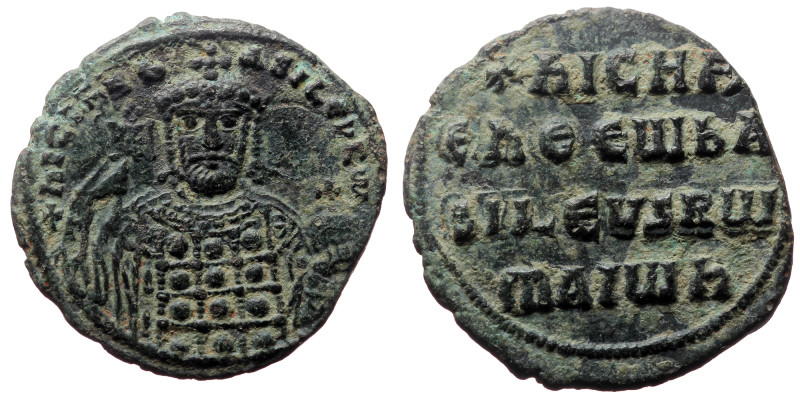 Nicephorus II Phocas. AE, Follis. (Bronze, 6.99 g. 26mm.) Constantinople. 963-96...