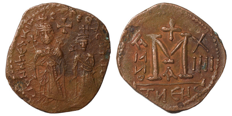 SASANIAN KINGS. Khosrau II, 590-628. Follis (bronze, 9.53 g, 29 mm), imitating a...